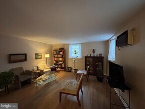 200 W Evergreen Ave in Philadelphia, PA - Building Photo - Building Photo