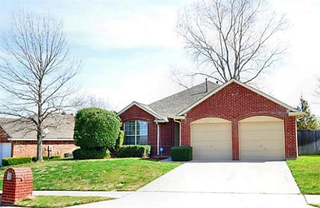 2081 Amherst Dr in Lewisville, TX - Building Photo