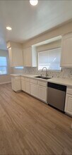 20533 Stagg St in Winnetka, CA - Building Photo - Building Photo