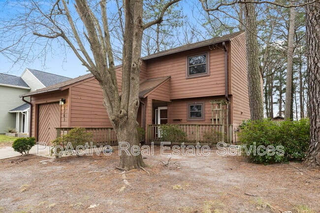 5761 Luck Ln in Virginia Beach, VA - Building Photo - Building Photo