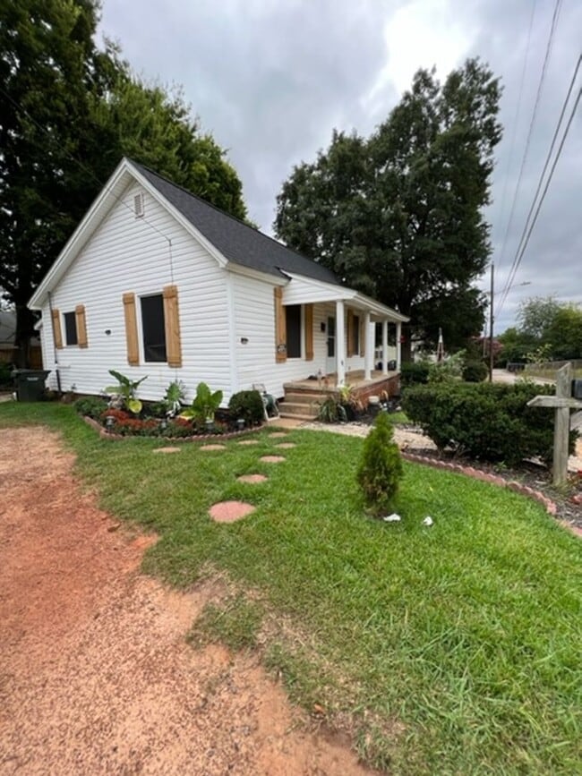 6 7th St in Greer, SC - Building Photo - Building Photo