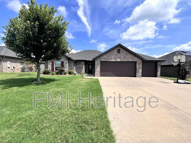 property at 2000 SW 18th St