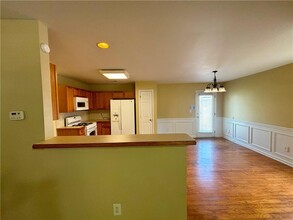 7888 The Lakes Point in Fairburn, GA - Building Photo - Building Photo