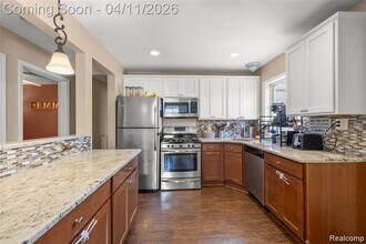 6452 Arcola St in Garden City, MI - Building Photo - Building Photo