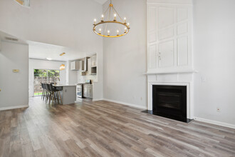 5198 Medlock Corners Dr in Norcross, GA - Building Photo - Building Photo