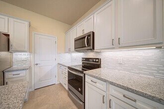 1023 Eucalyptus Dr in Hollywood, FL - Building Photo - Building Photo