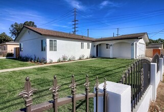 2914 Paula St in Oxnard, CA - Foto de edificio - Building Photo