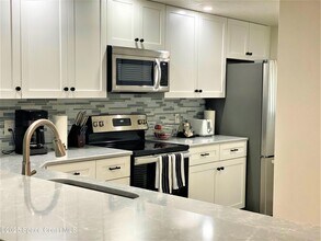 3160 N Atlantic Ave in Cocoa Beach, FL - Building Photo - Building Photo