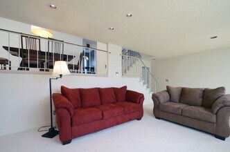 126 Canabury Ct in Little Canada, MN - Building Photo - Building Photo