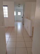 7510 NW 175th St in Hialeah, FL - Building Photo - Building Photo