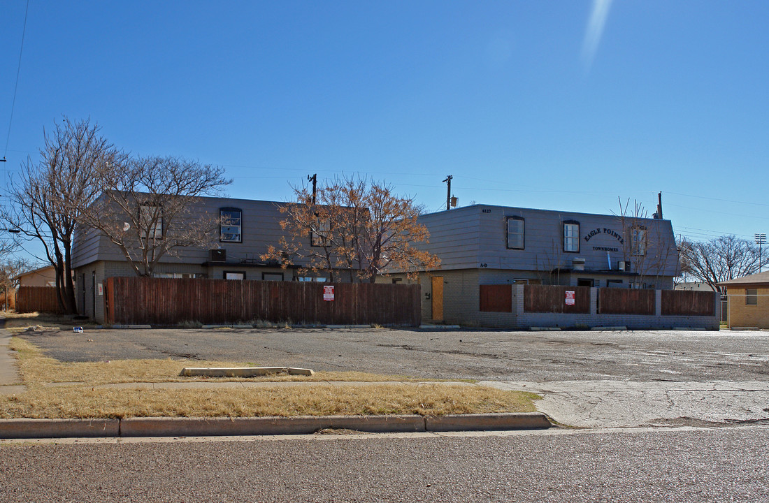 6125-6127 Avenue R in Lubbock, TX - Foto de edificio