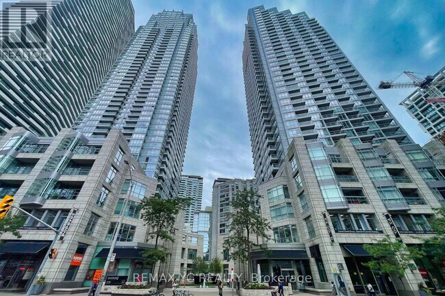 property at 2191-2191 Yonge St