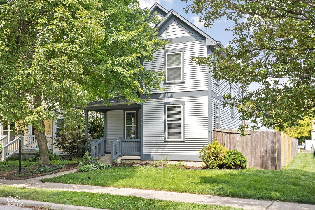 2213 N Talbott St in Indianapolis, IN - Building Photo