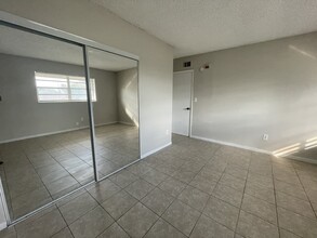 Palm Court Apartments in Pompano Beach, FL - Building Photo - Building Photo