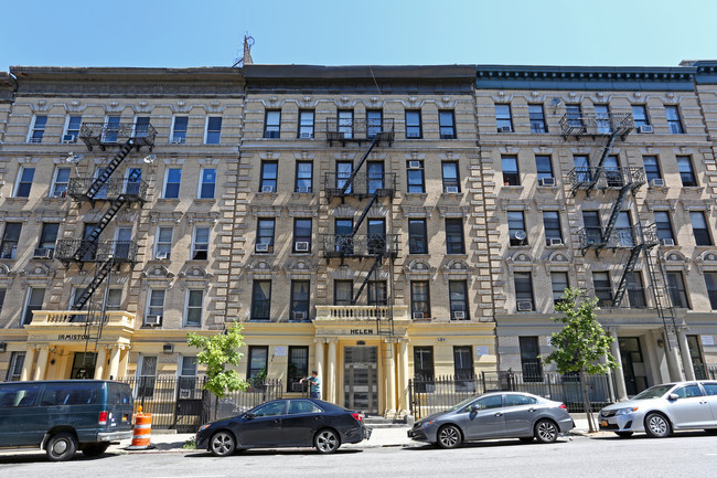 Helen in New York, NY - Foto de edificio - Building Photo