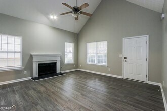 9125 Comstock Ct in Covington, GA - Building Photo - Building Photo
