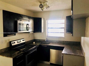 11213 Royal Palm Blvd in Coral Springs, FL - Building Photo - Building Photo