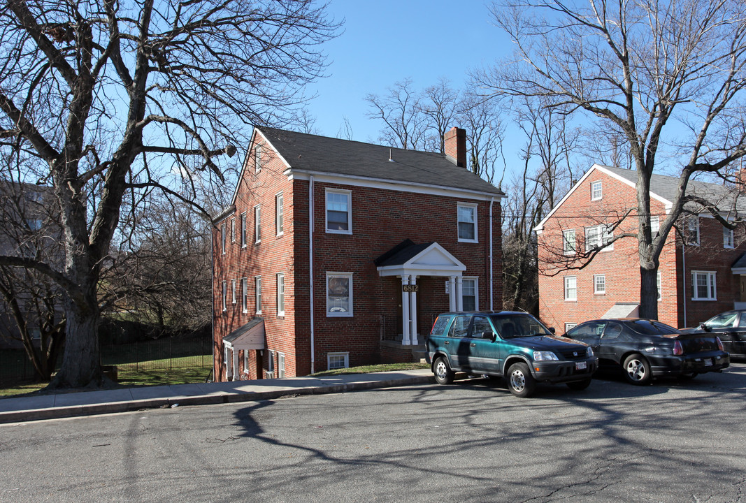 6812 Red Top Rd in Takoma Park, MD - Building Photo