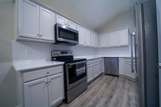 117 Harbour Town Cir in Montgomery, TX - Building Photo - Building Photo