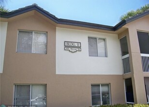 9777 Westview Dr in Coral Springs, FL - Building Photo - Building Photo