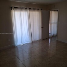 10877 NW 7th St, Unit 23-35 in Miami, FL - Building Photo - Building Photo
