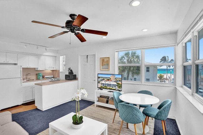 851 N Surf Rd in Hollywood, FL - Building Photo - Building Photo