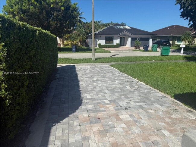 10103 SW 159th Ave in Miami, FL - Building Photo - Building Photo