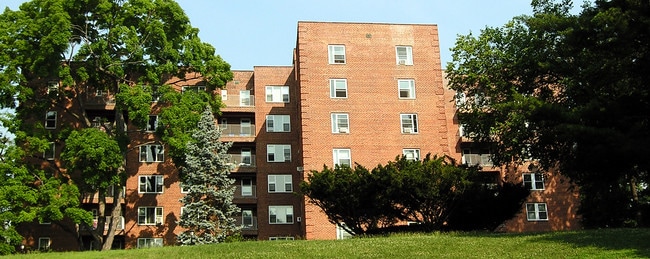 Hastings Terraces in Hastings On Hudson, NY - Building Photo - Building Photo