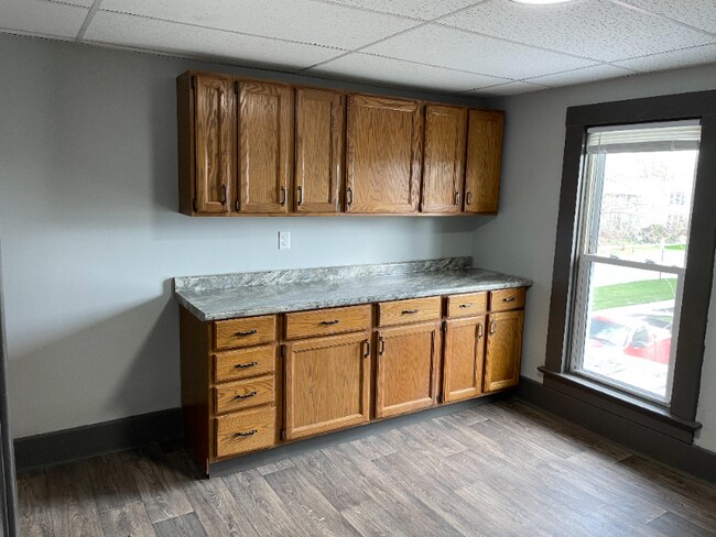 301 W Lincoln St-Unit -Apt 3 in Findlay, OH - Building Photo - Building Photo