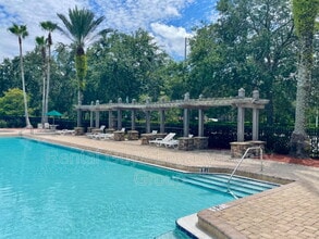 5868 Pavilion Dr in Jacksonville, FL - Building Photo - Building Photo