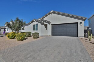 548 E Vail Ln in Queen Creek, AZ - Building Photo