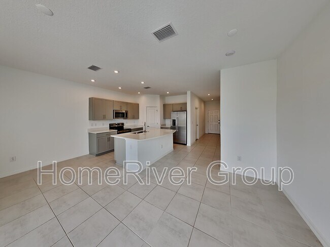 5756 Haven Ter in Nokomis, FL - Building Photo - Building Photo