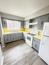 2863 Thackeray Ave NW-Unit -2863 in Massillon, OH - Building Photo - Building Photo