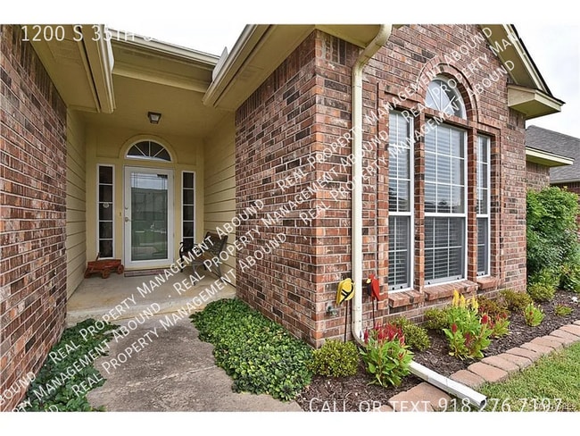 property at 1200 S 35th St
