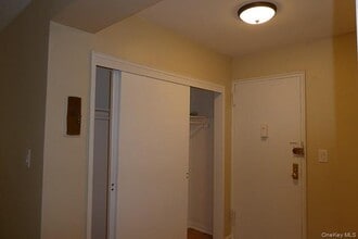 100-25 Queens Blvd in Queens, NY - Building Photo - Building Photo