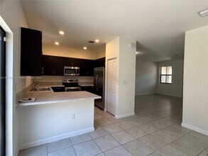 11964 SW 244 Ln in Princeton, FL - Building Photo - Building Photo