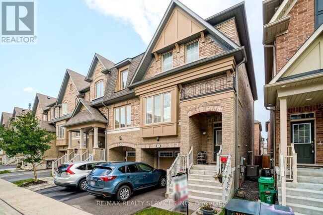 49 Sea Drifter Cres in Brampton, ON - Building Photo - Building Photo