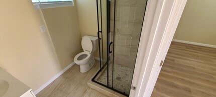 7709 Camellia Ave, Unit ADU in North Hollywood, CA - Building Photo - Building Photo