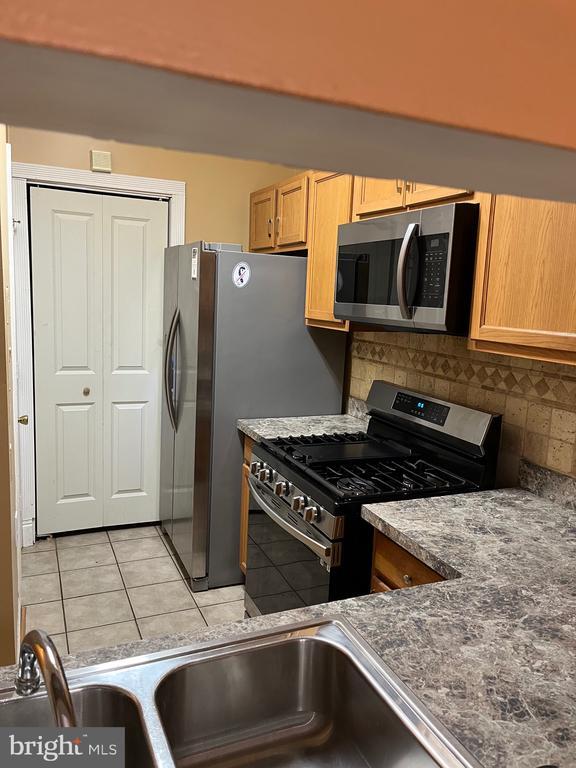 property at 9001 Groffs Mill Dr