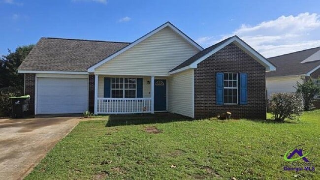 property at 120 Chadwyck Cir