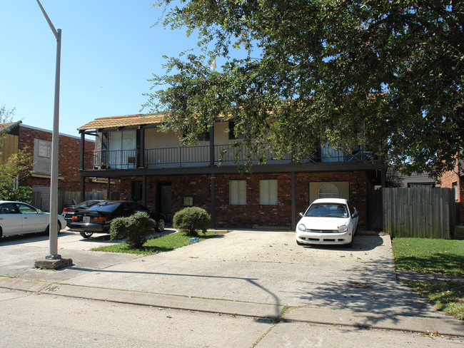 3641 Martinique Ave in Kenner, LA - Foto de edificio - Building Photo