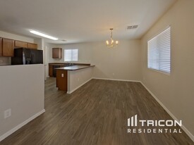 37081 W Amalfi Ave in Maricopa, AZ - Building Photo - Building Photo