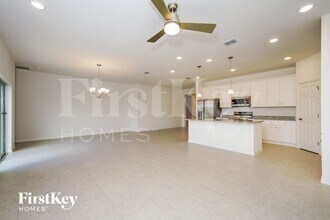 1573 Isleta Lp in Kissimmee, FL - Building Photo - Building Photo