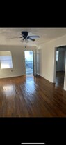 1930 W Dallas St, Unit 4 in Houston, TX - Building Photo