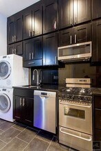 East 7th Street, Unit 4 in New York, NY - Building Photo - Building Photo