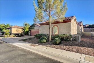 2335 Fayetteville Ave in Henderson, NV - Building Photo - Building Photo