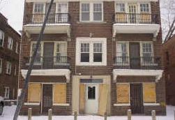 1696 E 133rd St in East Cleveland, OH - Foto de edificio