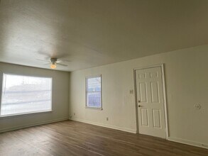 674-674 Locust St in Redding, CA - Building Photo - Building Photo