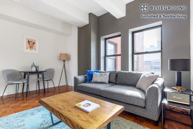 360 W 34th St., Unit SI FL8-ID439 in New York, NY - Foto de edificio - Building Photo