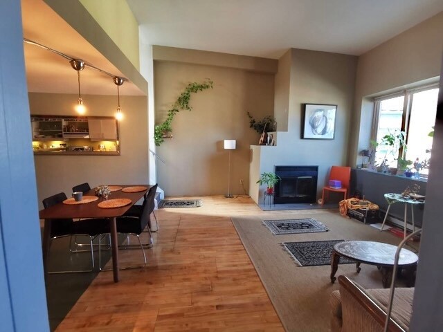 20 Brockton Av in Toronto, ON - Building Photo - Building Photo